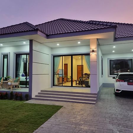 Baan Dalah Buriram Villa Ngoại thất bức ảnh